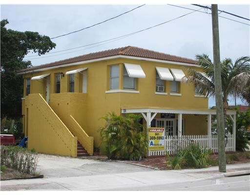 Property Photo:  802 N Federal Highway 2  FL 33435 