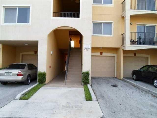 Property Photo:  350 Crestwood Circle 205  FL 33411 