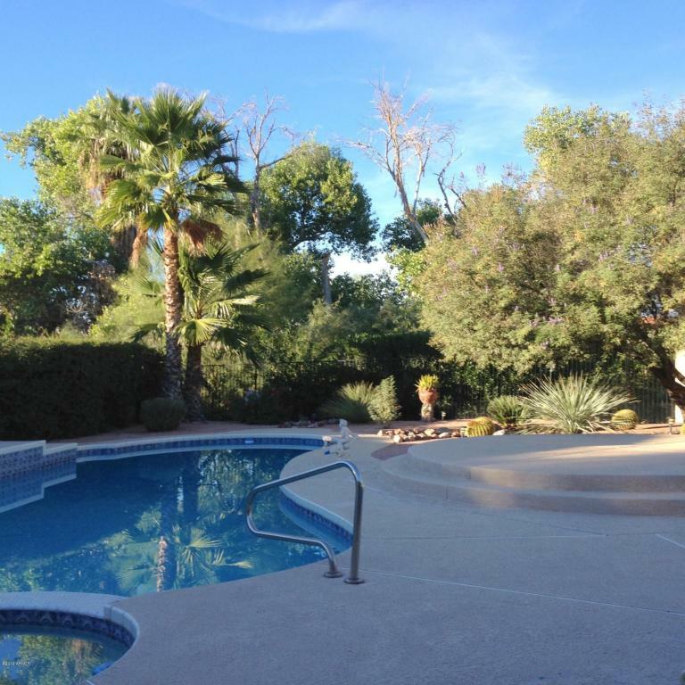 Property Photo:  16922 E De Anza Drive  AZ 85268 