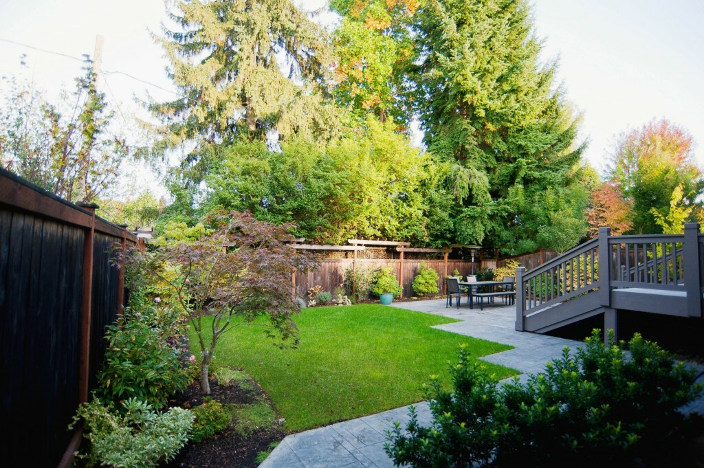 Property Photo:  3639 NE 73rd St  WA 98115 