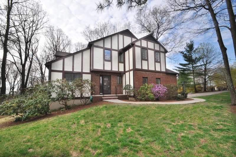 Property Photo:  38 Bonnell Ln  NJ 07869 