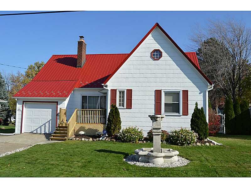 Property Photo: 517 Roslyn Avenue PA 16505