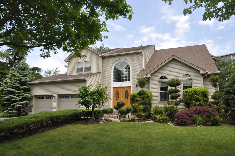 Property Photo:  166 Split Rock Rd  NJ 07652 