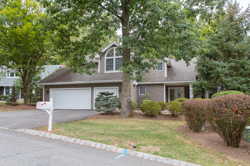Property Photo: 17 Gatehouse Rd NJ 07921