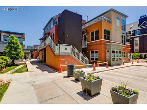 Property Photo: 2336 Spruce St F CO 80302