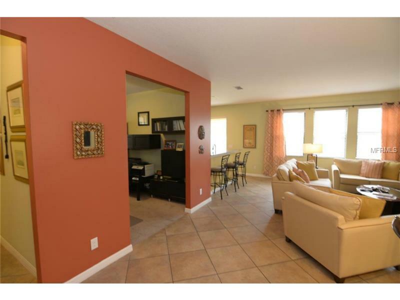 Property Photo:  1979 Fishtail Fern Way  FL 34761 