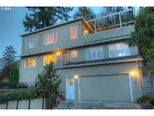 Property Photo:  2930 NW Fairfax Ter  OR 97210 