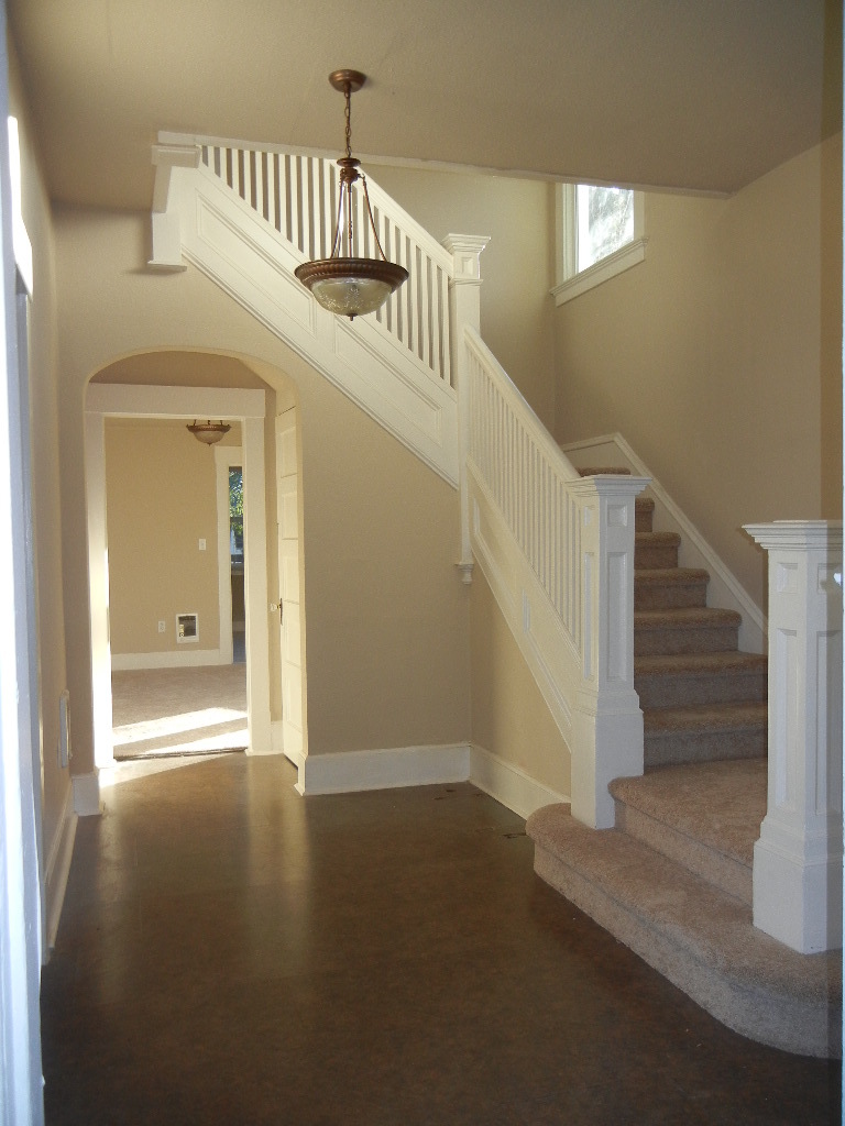 Property Photo: 707 S Sheridan Ave WA 98405