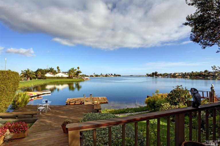 Property Photo: 9 Del Oro Lagoon CA 94949