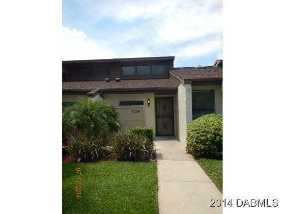 Property Photo:  1250 Charter Oaks Circle  FL 32117 