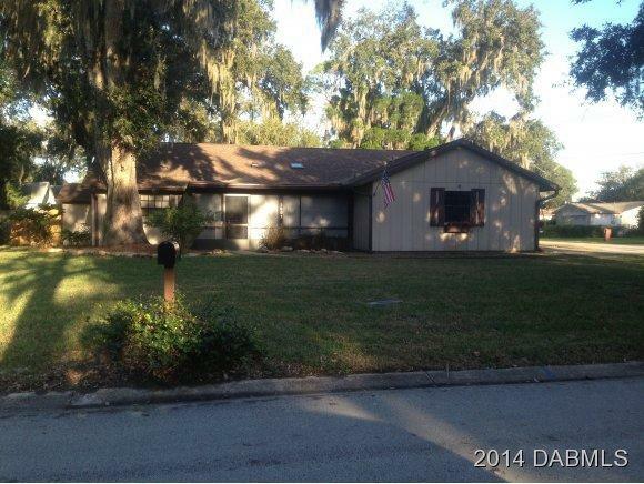 Property Photo:  1001 W Indian Oaks  FL 32117 