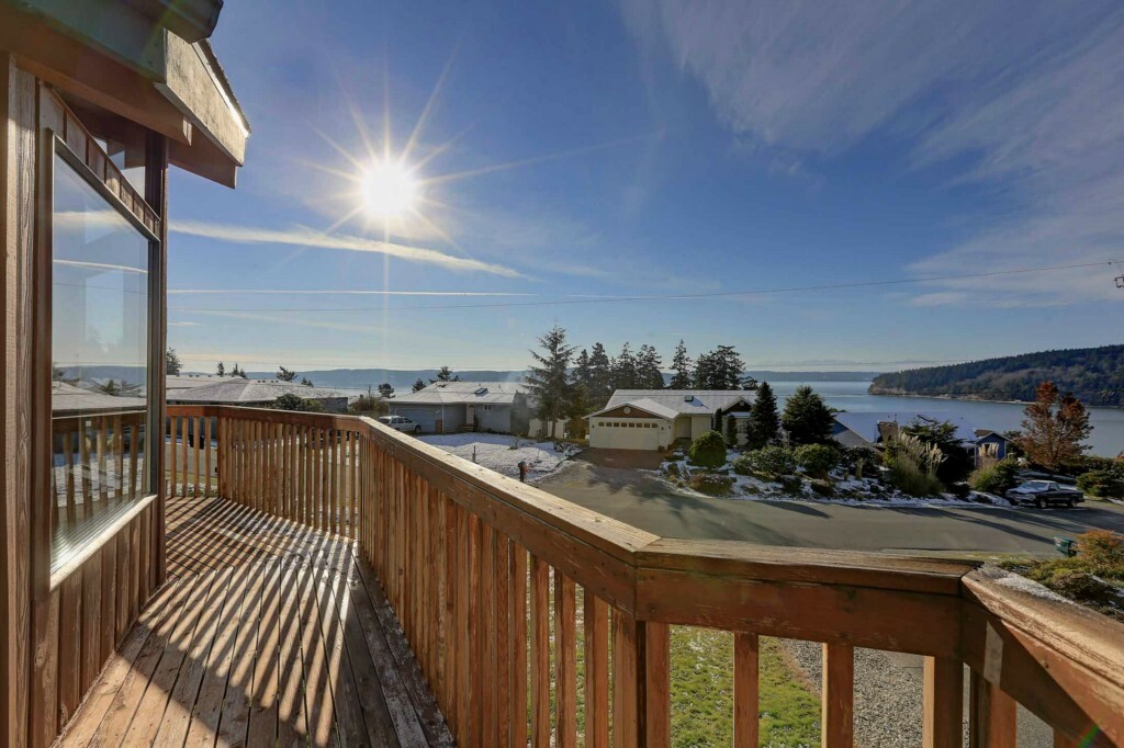 Property Photo:  2224 S Camano Dr  WA 98282 