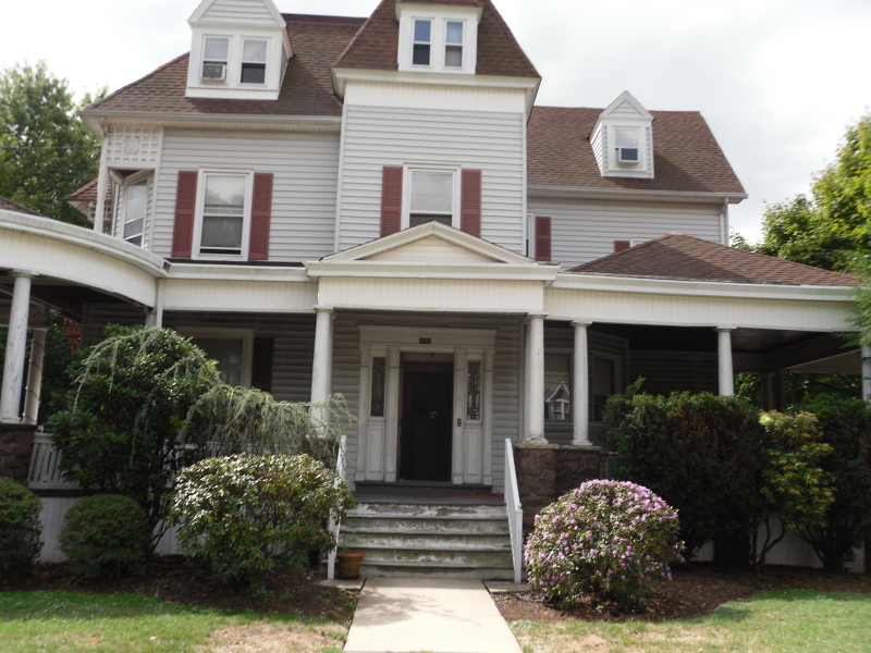 Property Photo:  133 W End Ave  NJ 08876 