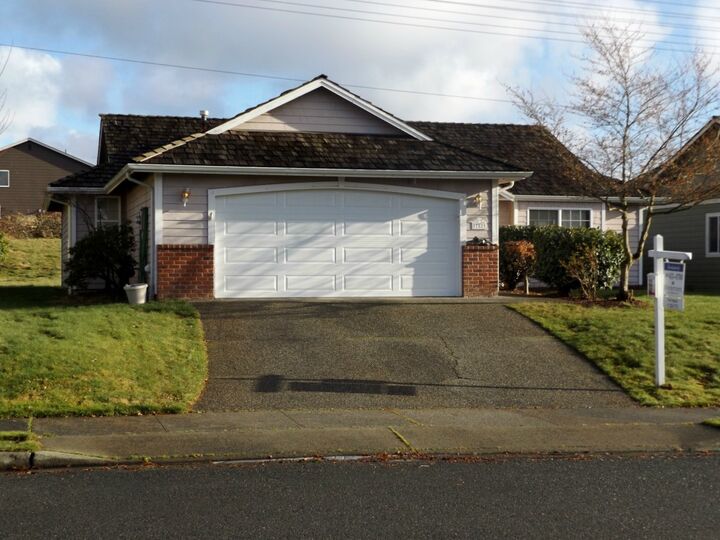 Property Photo: 17529 Osprey St Dr WA 98223