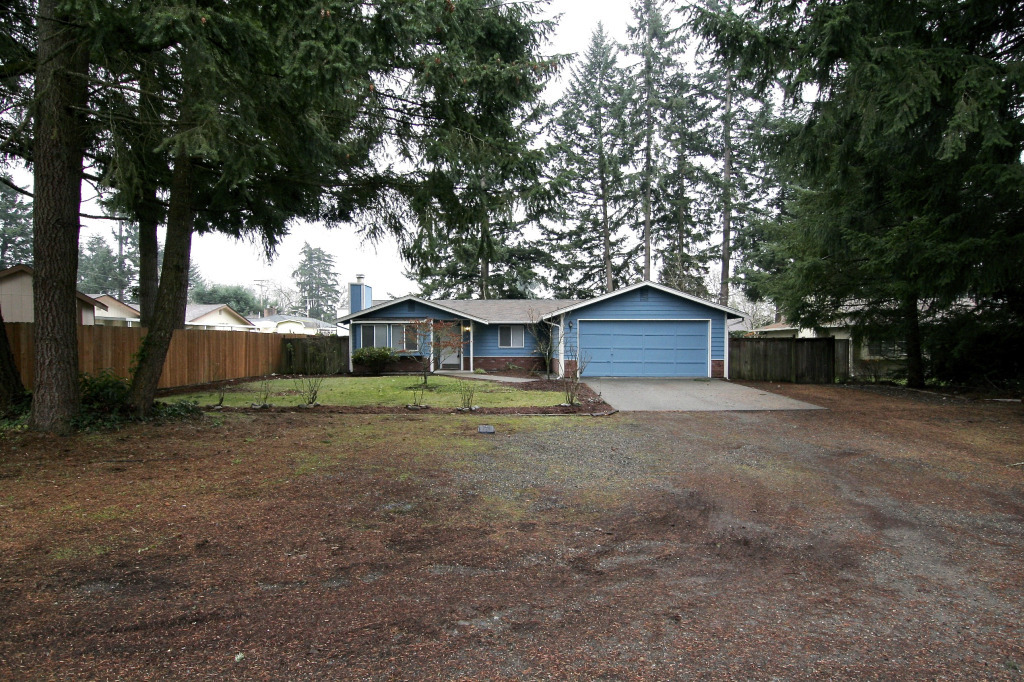 Property Photo:  8610 Wildwood Ave SW  WA 98498 