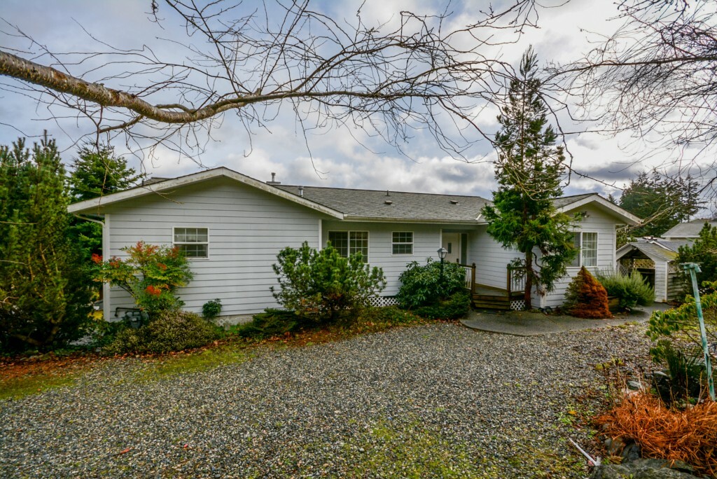 Property Photo:  1704 Fireweed Place  WA 98277 