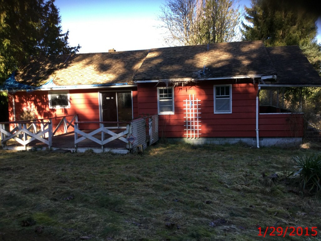 Property Photo:  1227 Lakeview St  WA 98229 