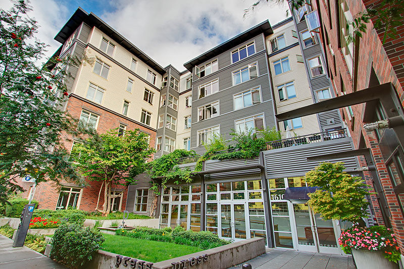 Property Photo: 1610 Belmont Ave 508 WA 98122