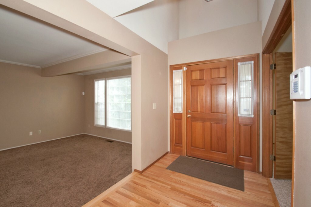 Property Photo: 21208 103rd Ave SE WA 98031