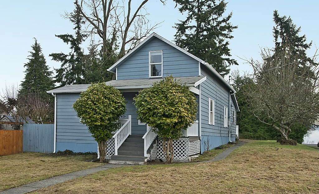 Property Photo:  9772 61st Ave S  WA 98118 