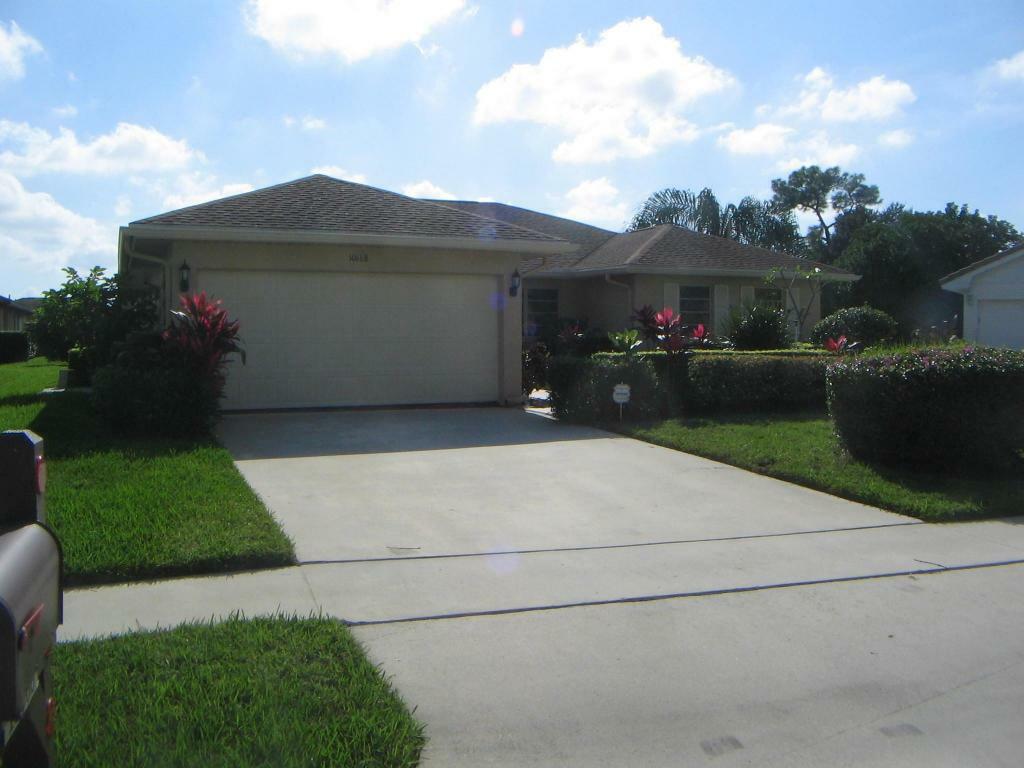 Property Photo:  10668 Greentrail Drive S  FL 33436 