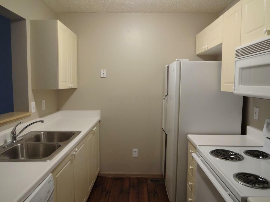 Property Photo:  4086 Parkcove Drive 22B  OH 43230 