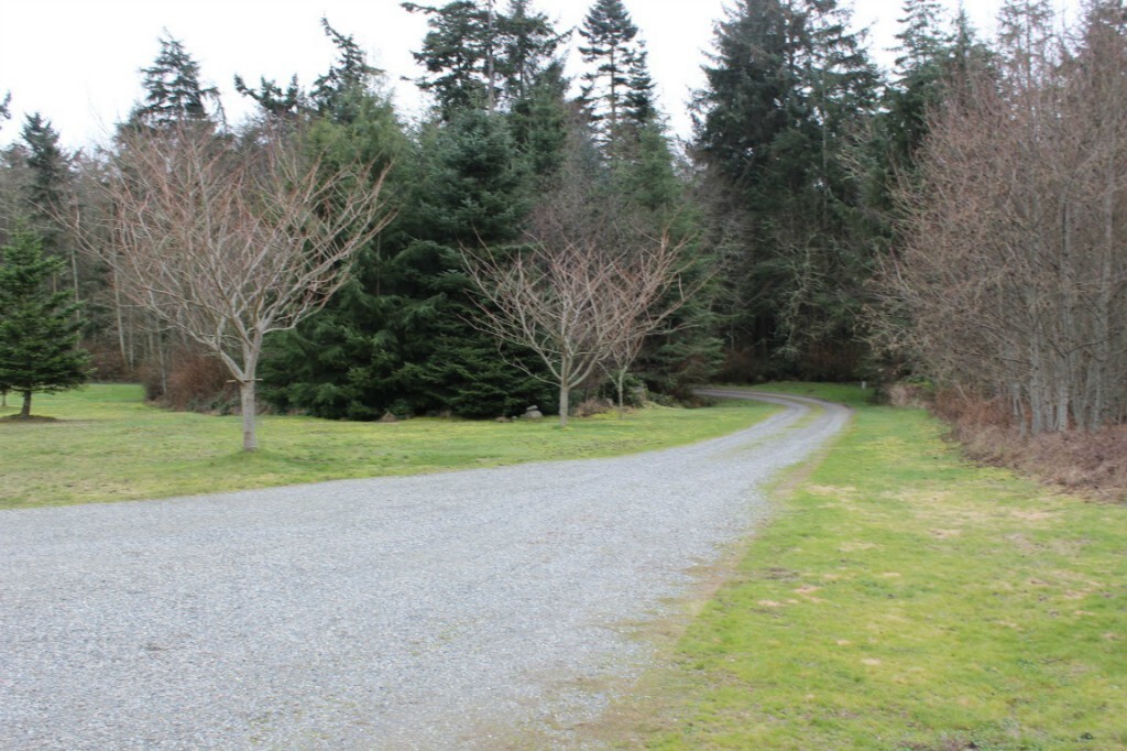 Property Photo: 1826 Fawn Drop Rd WA 98277