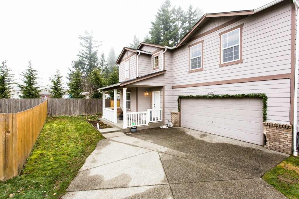 Property Photo: 6729 159th St E WA 98375