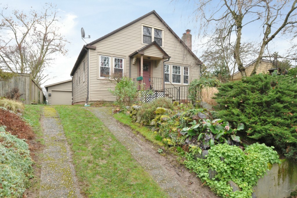 Property Photo: 5324 14th Ave S WA 98108