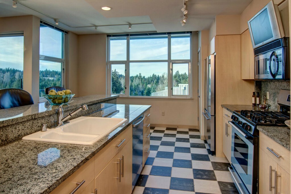 Property Photo: 1100 106th Ave NE 811 WA 98004