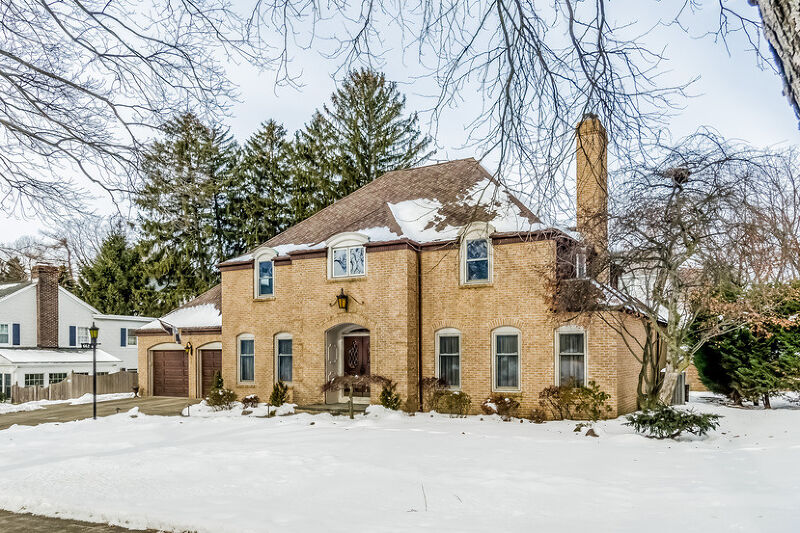 Property Photo: 662 Hillcrest Blvd NJ 08865