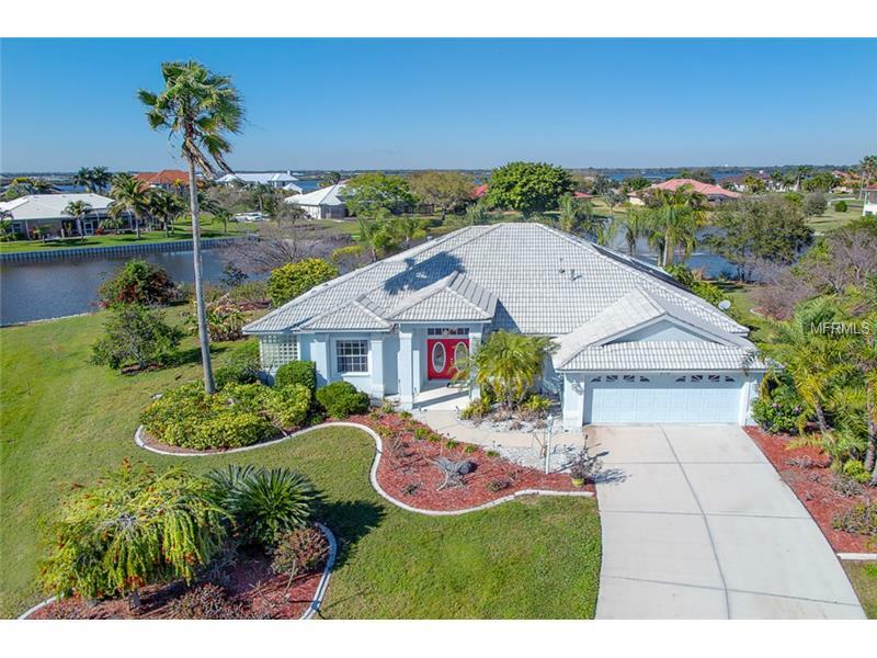 Property Photo: 6119 9th Avenue Circle NE FL 34212