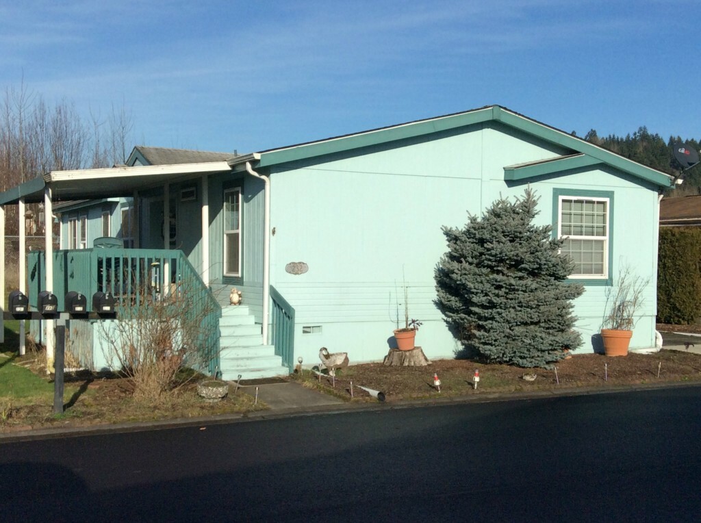 Property Photo: 3611 I St NE 232 WA 98002