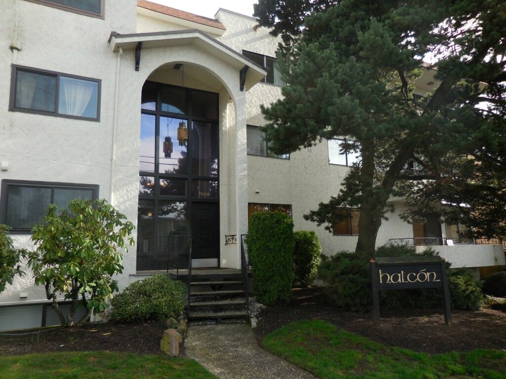 Property Photo:  11556 Greenwood Ave N 103  WA 98133 