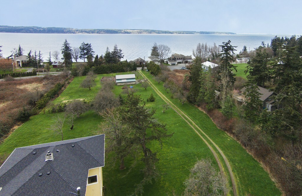 Property Photo:  1070 SW Camano Dr  WA 98282 