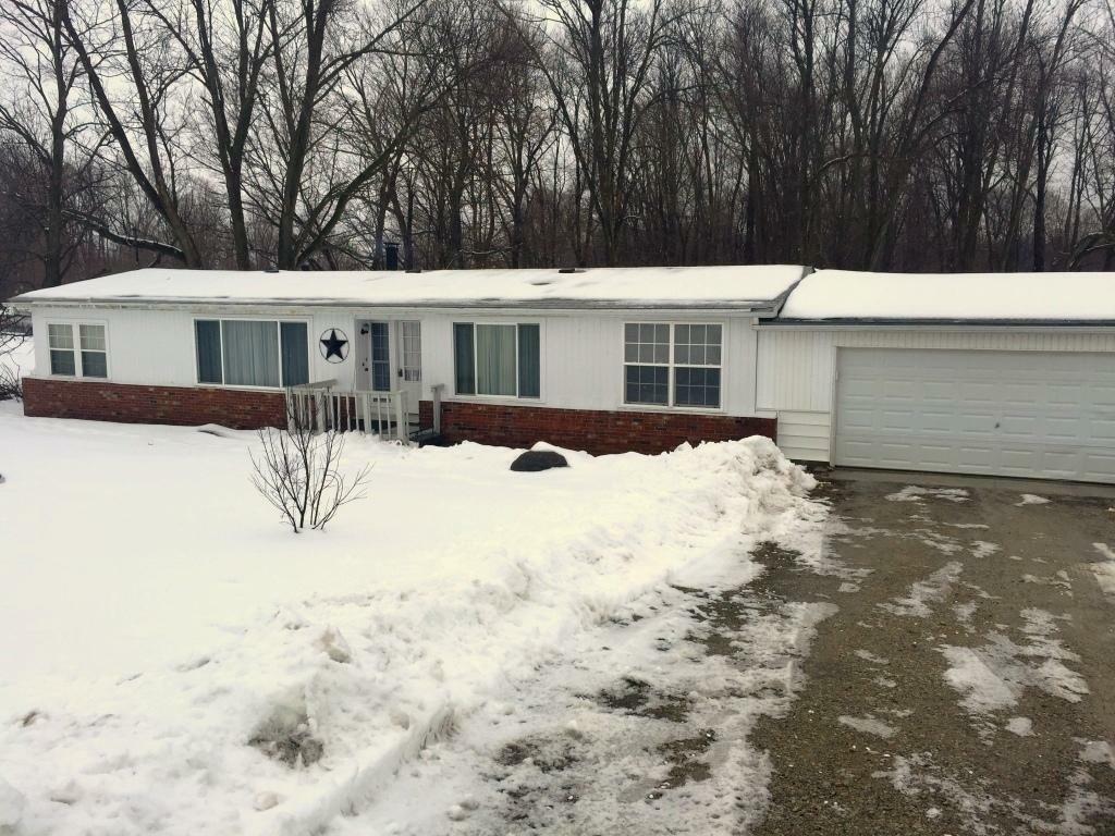 Property Photo: 1151 Chestnut Hills NE Road OH 43023