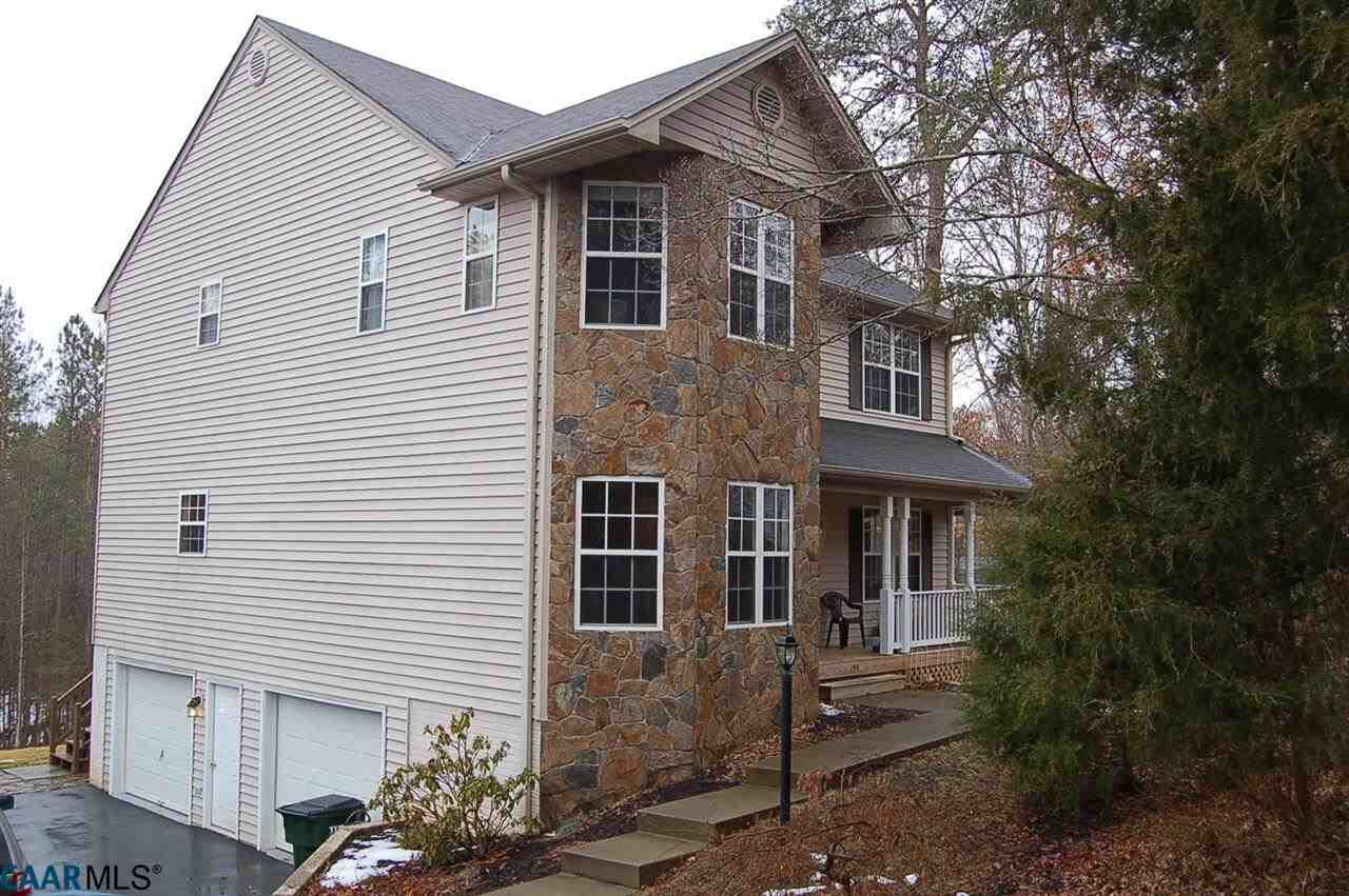 Property Photo: 154 Cottonwood Dr VA 22923