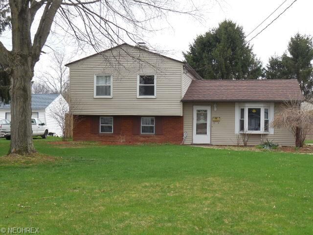 Property Photo:  4213 Selkirk Avenue  OH 44511 