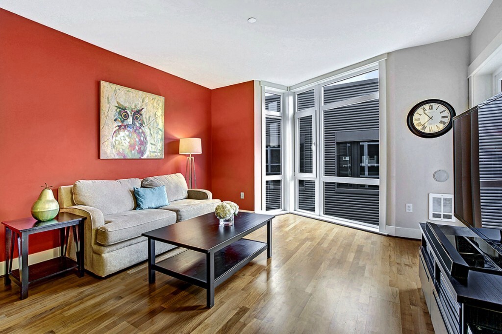 Property Photo: 699 John St 605 WA 98109