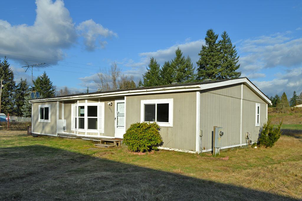 Property Photo:  22511 49th Ave E  WA 98387 