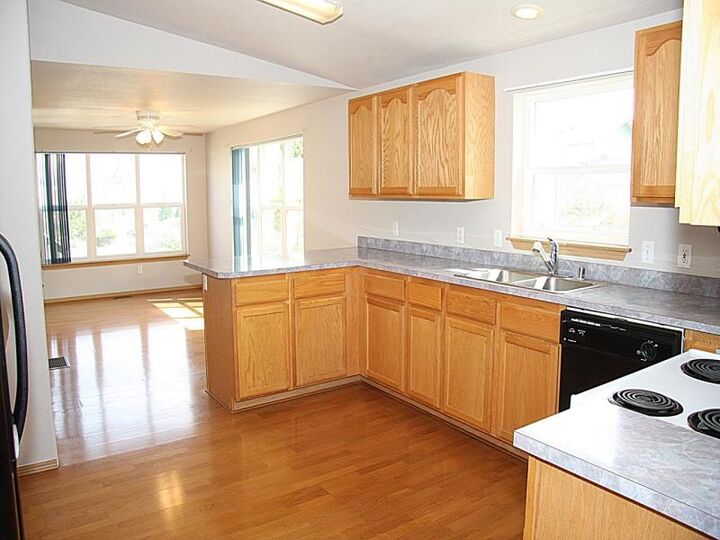 Property Photo:  101 E Entiat Dr  WA 98843 