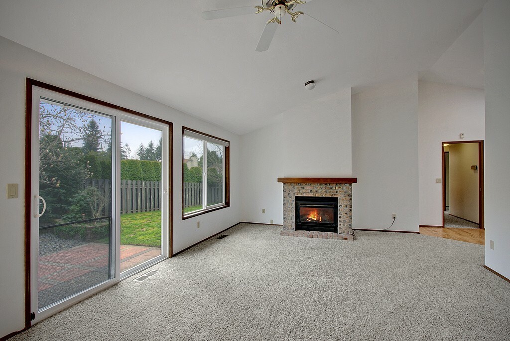 Property Photo:  13309 SE 196th St  WA 98058 