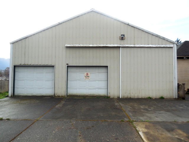 Property Photo: 406 3rd St WA 98294