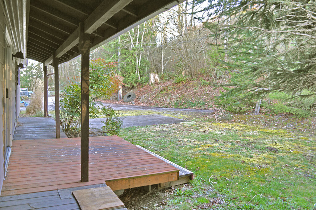 Property Photo:  3810 E Pioneer  WA 98372 