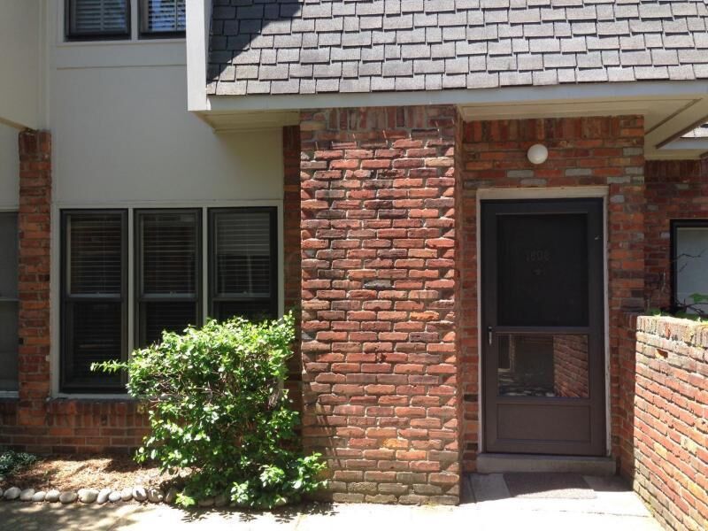 Property Photo:  1603 Lafayette Drive  OH 43220 