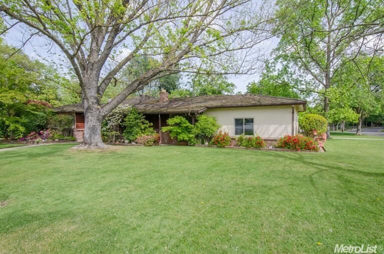 Property Photo:  1400 Las Salinas Way  CA 95864 