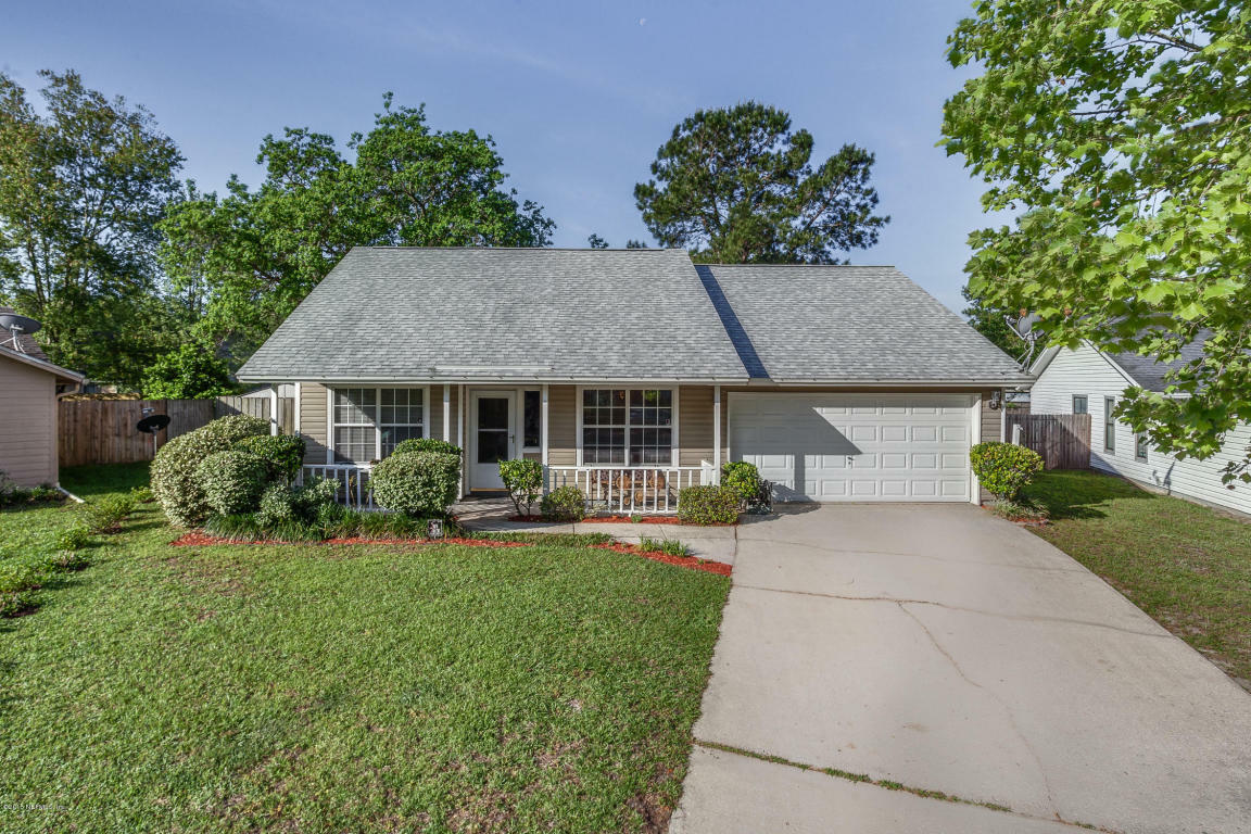 Property Photo:  7936 Honeysuckle Rose Lane  FL  