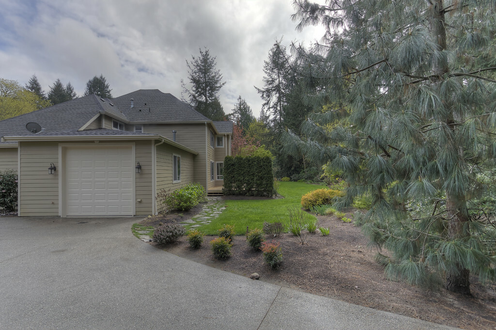 Property Photo: 6915 84th St Ct NW WA 98332