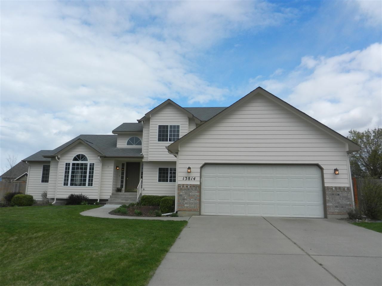 13814 N Meadowlark Ct  Mead WA 99021 photo