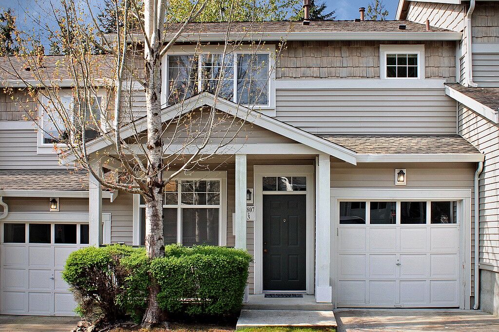 Property Photo: 17807 NE 96th Way 3 WA 98052